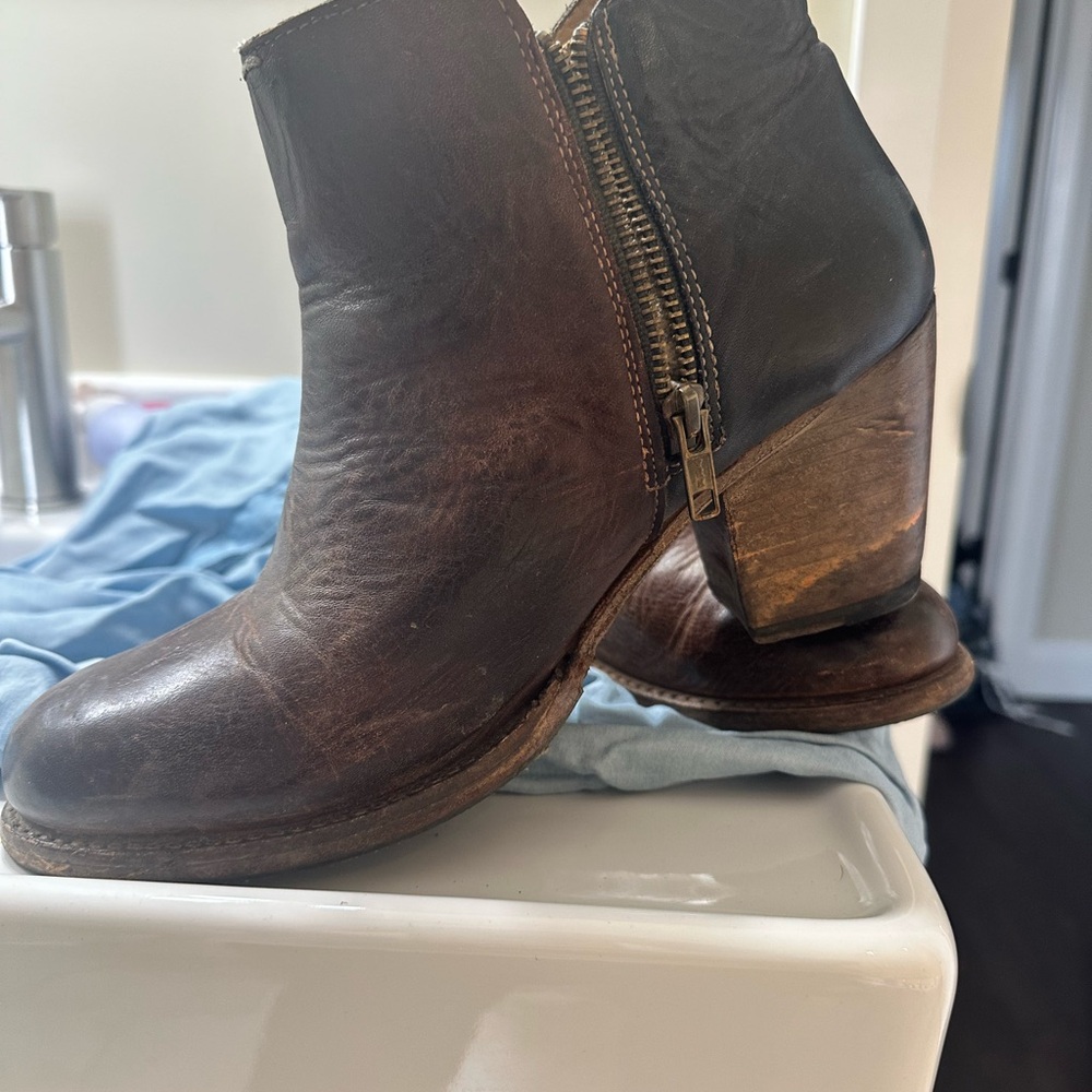 Brown two tone leather Bed Stu ankle boots